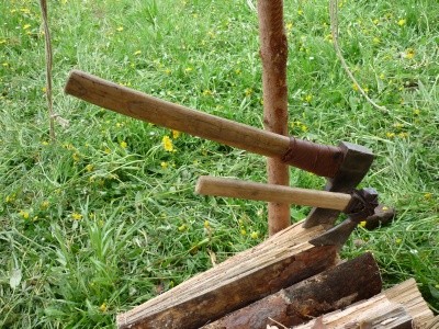 Lager Clann Morgainn: Äxte
