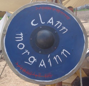 Lager Clann Morgainn: Namensschild