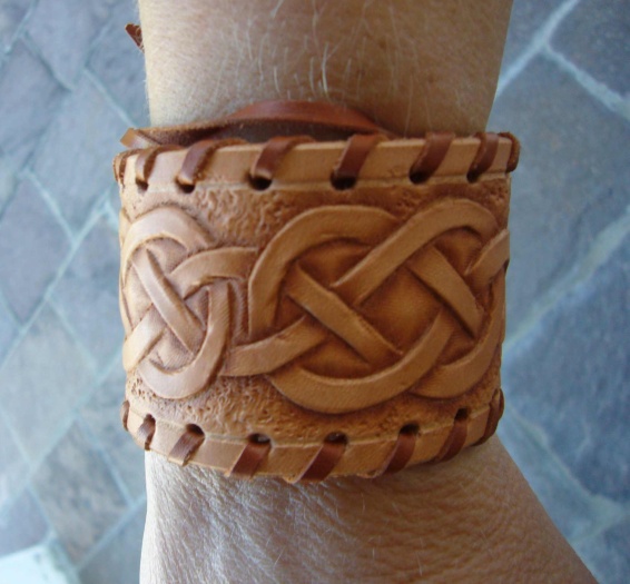 Punzieren - Armband 3