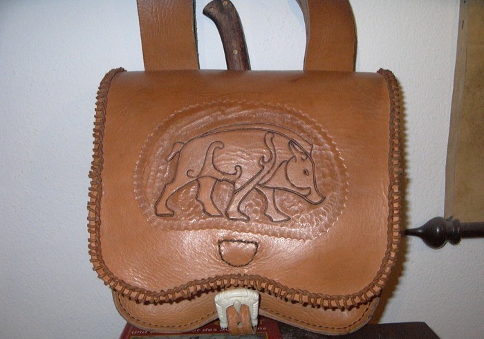 große Gürteltasche aus Leder